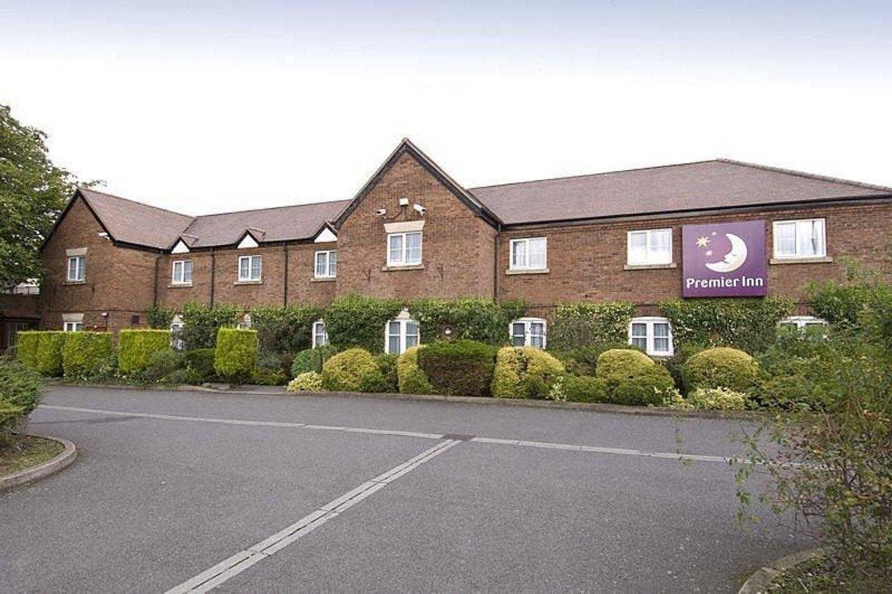 Premier Inn Lichfield North East Exterior photo